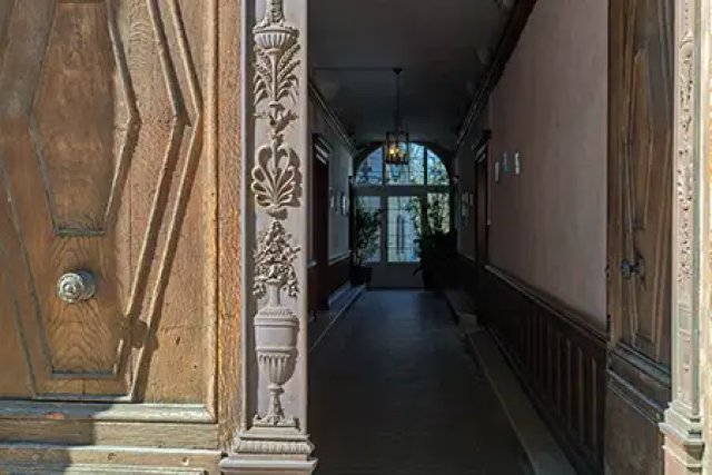 Entrée des gîtes à Poligny