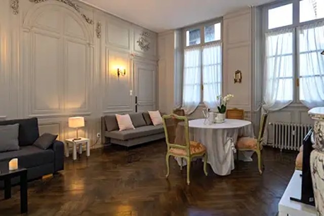 Salon du gîte Les Boiseries à Poligny