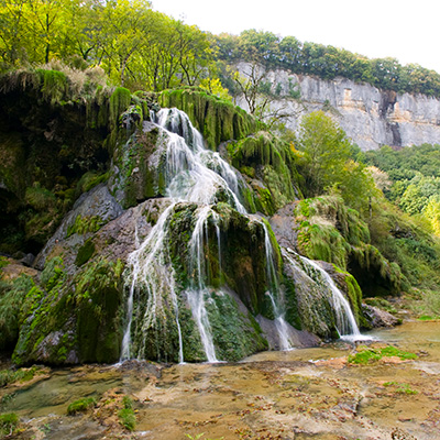 Cascade des tufs à Baume-les-Messieurs